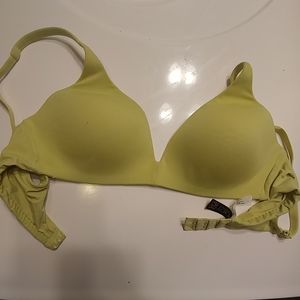Victoria Secrets Body By Victoria IPEX bra